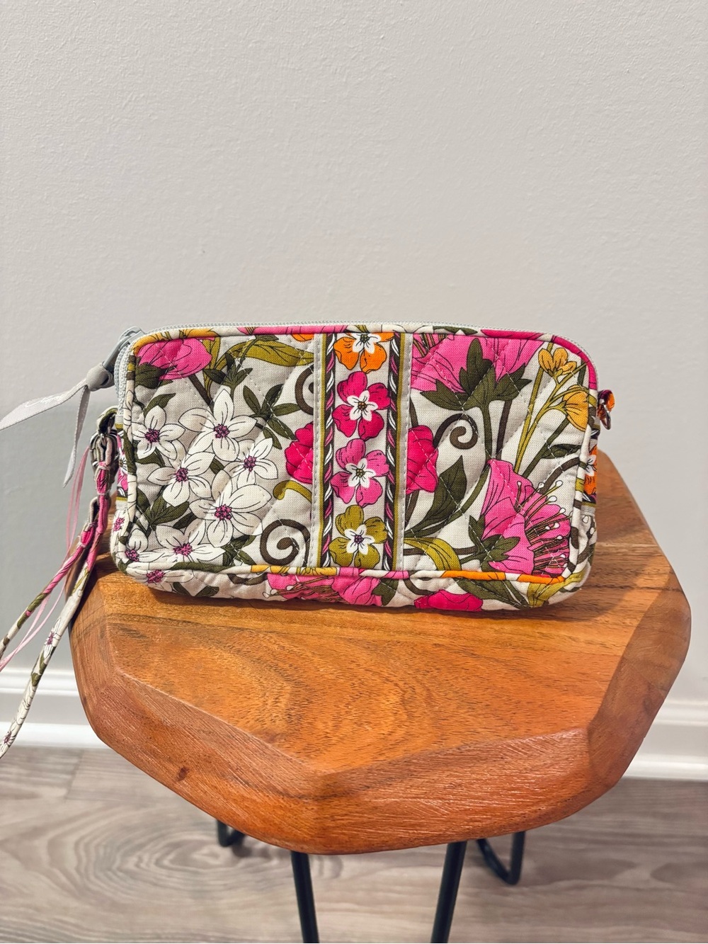 Vera Bradley - Tea Garden Quilted Wristlet Clutch, Winter ‘11